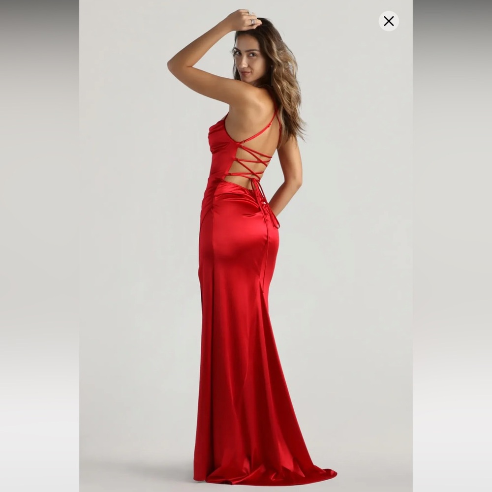 Windsor Melinda Satin Lace-Up Formal Dress - Red